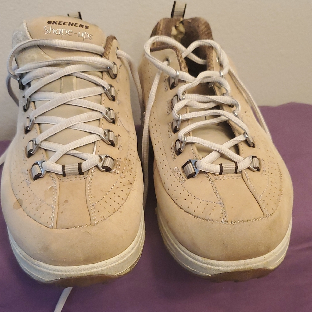 Skechers Tan Athletic Shoes with Suede Upper and Rubber Sole